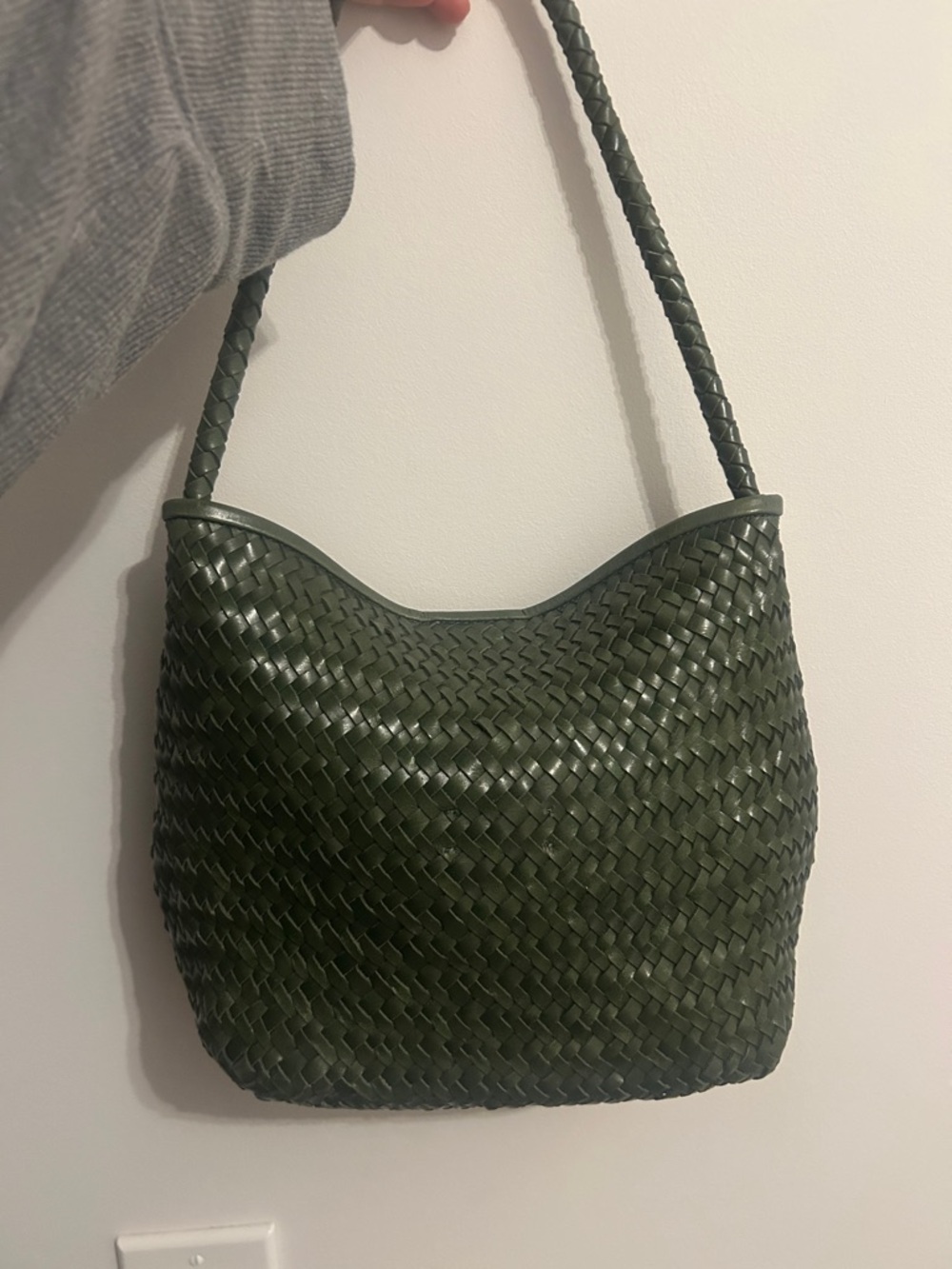 Madewell The Signature Woven Shoulder Bag in Green - Picture 3 of 5